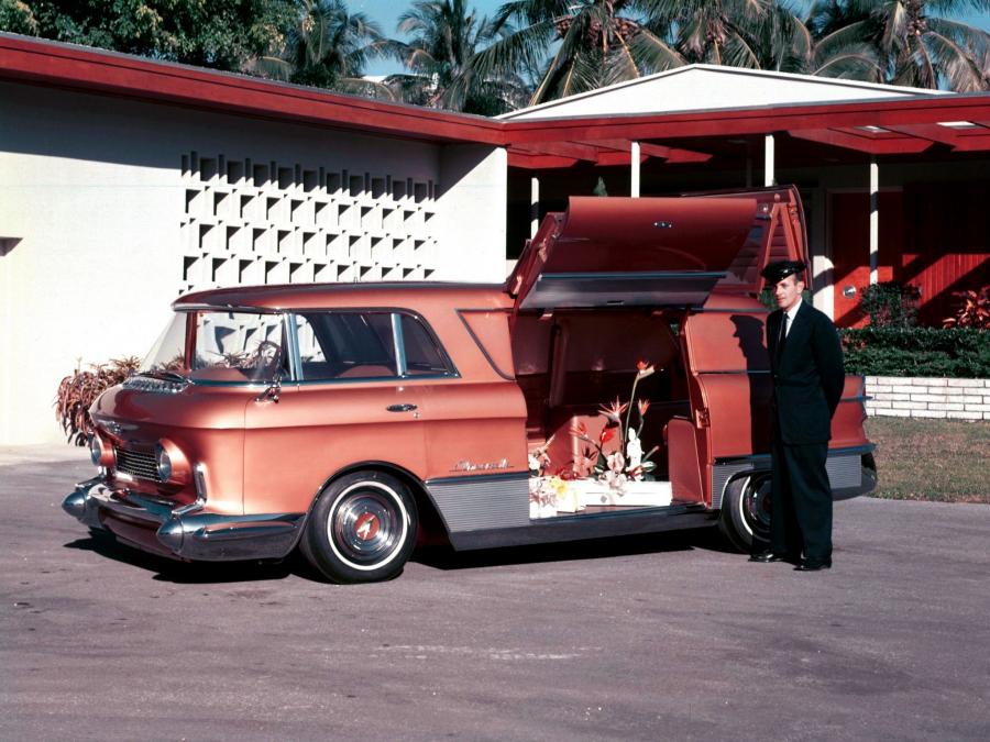  GMC L&rsquo;Universelle Concept Truck 1955 года  (фото 3 из 7)
